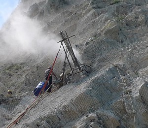 caduta massi ancoraggi