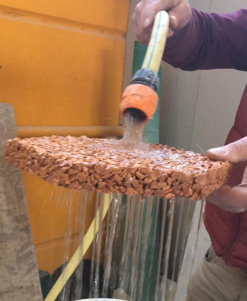 Porous pave